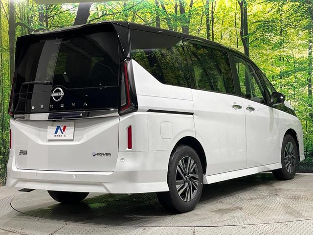 セレナ ｅ－パワー　ハイウェイスターＶ　登録済未使用車　１２．３型コネクトナビ　全周囲カメラ　プロパイロット　セーフティアシスト　ハンズフリー両側電動ドア　ＬＥＤヘッド　インテリキー　ドラレコ　ＥＴＣ　デジタルインナーミラー　ワイヤレス充電（17枚目）