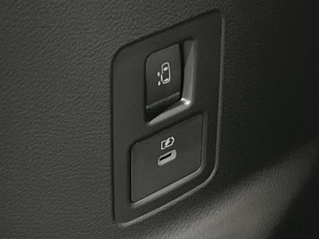 セレナ ｅ－パワー　ハイウェイスターＶ　登録済未使用車　１２．３型コネクトナビ　全周囲カメラ　プロパイロット　セーフティアシスト　ハンズフリー両側電動ドア　ＬＥＤヘッド　インテリキー　ドラレコ　ＥＴＣ　デジタルインナーミラー　ワイヤレス充電（39枚目）