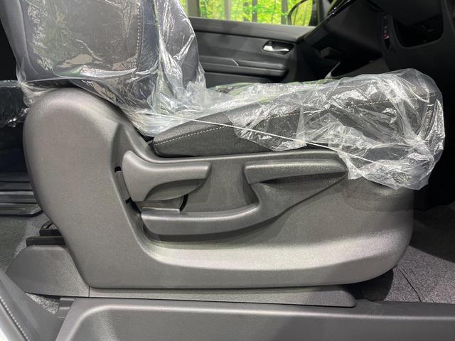 セレナ ｅ－パワー　ハイウェイスターＶ　登録済未使用車　１２．３型コネクトナビ　全周囲カメラ　プロパイロット　セーフティアシスト　ハンズフリー両側電動ドア　ＬＥＤヘッド　インテリキー　ドラレコ　ＥＴＣ　デジタルインナーミラー　ワイヤレス充電（45枚目）