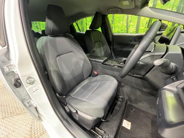 運転席シート廻りは使用感も少なく、良好な状態となっています。丁寧に使われていたことがよくわかりますね。