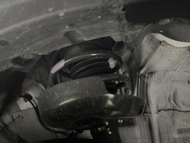 お車を安心してお乗りいただく為には、足回りの定期点検が欠かせません。サービスサポート（有償保証）では無料点検もご提供しており、安心のカーライフをお過ごしいただけるサポート体制が整っています。