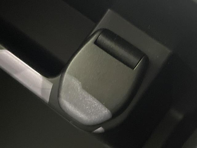 エクストレイル ２０Ｘｔｔ　エマージェンシーブレーキパッケージ　４ＷＤ　コネクトナビ　全周囲カメラ　パワーバックドア　ルーフレール　エマージェンシーブレーキ　クルーズコントロール　撥水シート　シートヒーター　パーキングアシスト　ＬＥＤヘッド　オートライト　禁煙車（28枚目）