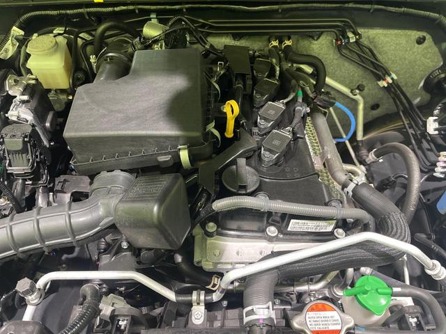 ジムニーノマド ＦＣ　登録済未使用車　４ＷＤ　ＡＴ　セーフティサポート　アダプティブクルーズ　ＬＥＤヘッド　オートライト　スマートキー　シートヒーター　アイドリングストップ　オートエアコン　革巻きステアリング　車線逸脱警報（18枚目）