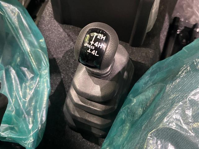 ジムニーノマド ＦＣ　登録済未使用車　４ＷＤ　ＡＴ　セーフティサポート　アダプティブクルーズ　ＬＥＤヘッド　オートライト　スマートキー　シートヒーター　アイドリングストップ　オートエアコン　革巻きステアリング　車線逸脱警報（27枚目）