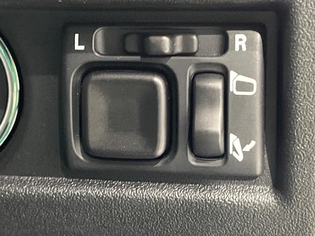ジムニーノマド ＦＣ　登録済未使用車　４ＷＤ　ＡＴ　セーフティサポート　アダプティブクルーズ　ＬＥＤヘッド　オートライト　スマートキー　シートヒーター　アイドリングストップ　オートエアコン　革巻きステアリング　車線逸脱警報（32枚目）