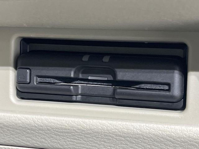 ルークス Ｘ　純正９型ナビ　全周囲カメラ　ハンズフリー片側電動スライド　エマージェンシーブレーキ　インテリキー　オートエアコン　ステアリングスイッチ　６スピーカー　アームレスト付きベンチシート　ハイビームアシスト（7枚目）