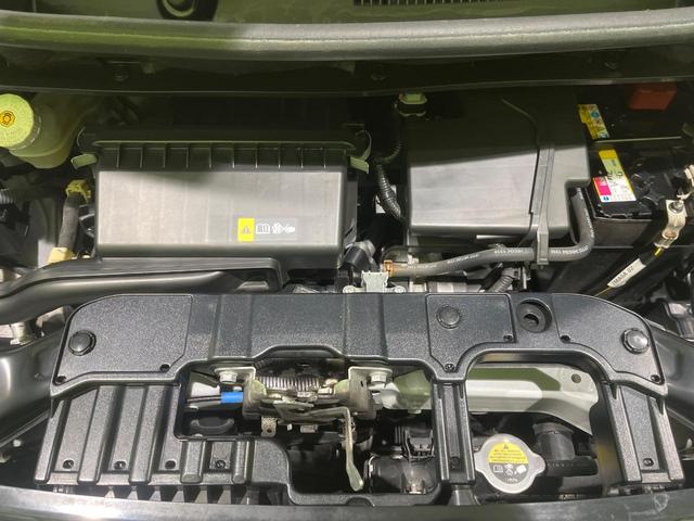 ルークス Ｘ　純正９型ナビ　全周囲カメラ　ハンズフリー片側電動スライド　エマージェンシーブレーキ　インテリキー　オートエアコン　ステアリングスイッチ　６スピーカー　アームレスト付きベンチシート　ハイビームアシスト（18枚目）