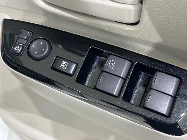 ルークス Ｘ　純正９型ナビ　全周囲カメラ　ハンズフリー片側電動スライド　エマージェンシーブレーキ　インテリキー　オートエアコン　ステアリングスイッチ　６スピーカー　アームレスト付きベンチシート　ハイビームアシスト（38枚目）