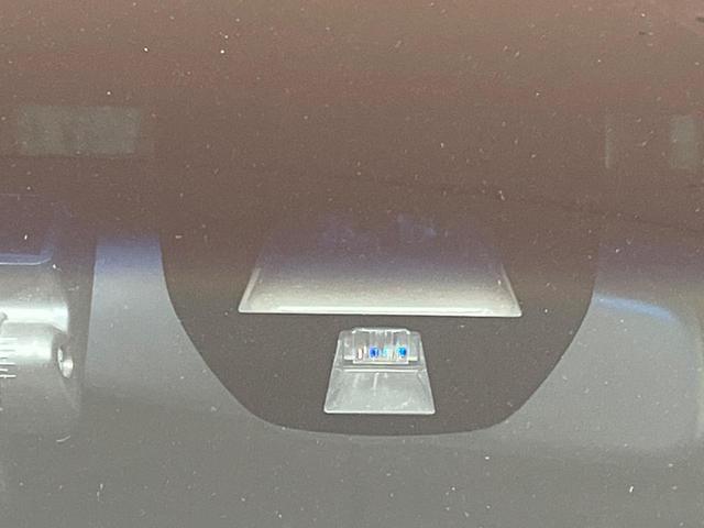 N-WGNカスタム G・ターボパッケージ 衝突軽減 SDナビ フルセグTV バックカメラ クルーズコントロール HIDヘッドライト オートライト スマートキー アイドリングストップ ドラレコ ETC 革巻きステアリング パドルシフト 禁煙車(3枚目)