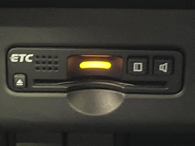 N-WGNカスタム G・ターボパッケージ 衝突軽減 SDナビ フルセグTV バックカメラ クルーズコントロール HIDヘッドライト オートライト スマートキー アイドリングストップ ドラレコ ETC 革巻きステアリング パドルシフト 禁煙車(6枚目)