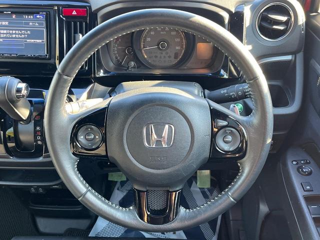 N-WGNカスタム G・ターボパッケージ 衝突軽減 SDナビ フルセグTV バックカメラ クルーズコントロール HIDヘッドライト オートライト スマートキー アイドリングストップ ドラレコ ETC 革巻きステアリング パドルシフト 禁煙車(11枚目)