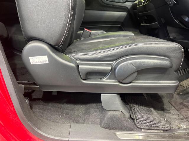 N-WGNカスタム G・ターボパッケージ 衝突軽減 SDナビ フルセグTV バックカメラ クルーズコントロール HIDヘッドライト オートライト スマートキー アイドリングストップ ドラレコ ETC 革巻きステアリング パドルシフト 禁煙車(41枚目)