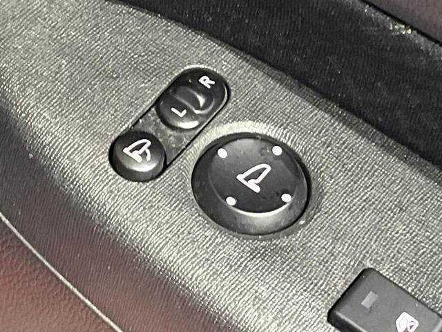 N-WGNカスタム G・ターボパッケージ 衝突軽減 SDナビ フルセグTV バックカメラ クルーズコントロール HIDヘッドライト オートライト スマートキー アイドリングストップ ドラレコ ETC 革巻きステアリング パドルシフト 禁煙車(43枚目)