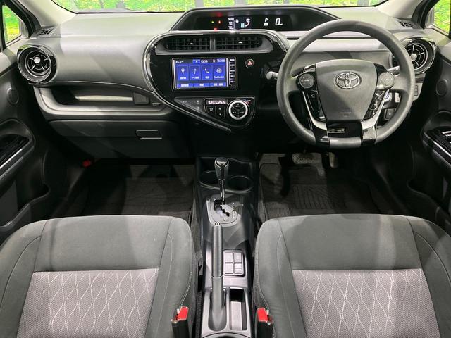 アクア Ｓスタイルブラック　後期　純正ナビＴＶ　バックカメラ　セーフティセンス　クリアランスソナー　パーキングサポートブレーキ　ＬＥＤヘッド　オートライト　スマートキー　ドラレコ　ＥＴＣ　アームレスト　オートエアコン　禁煙車（2枚目）