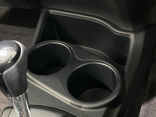 アクア Ｓスタイルブラック　後期　純正ナビＴＶ　バックカメラ　セーフティセンス　クリアランスソナー　パーキングサポートブレーキ　ＬＥＤヘッド　オートライト　スマートキー　ドラレコ　ＥＴＣ　アームレスト　オートエアコン　禁煙車（29枚目）