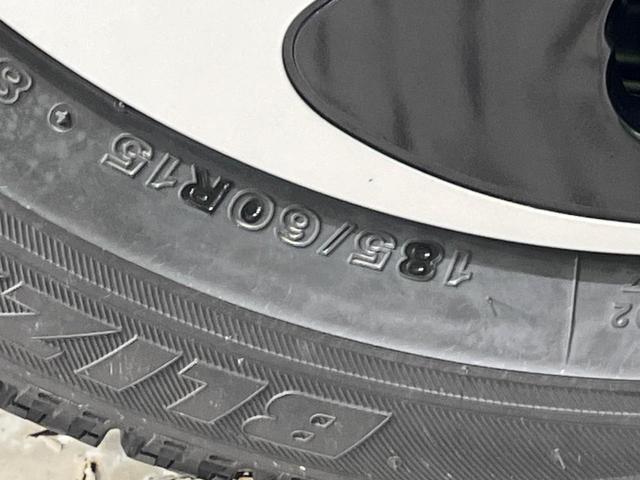 アクア Ｓスタイルブラック　後期　純正ナビＴＶ　バックカメラ　セーフティセンス　クリアランスソナー　パーキングサポートブレーキ　ＬＥＤヘッド　オートライト　スマートキー　ドラレコ　ＥＴＣ　アームレスト　オートエアコン　禁煙車（52枚目）