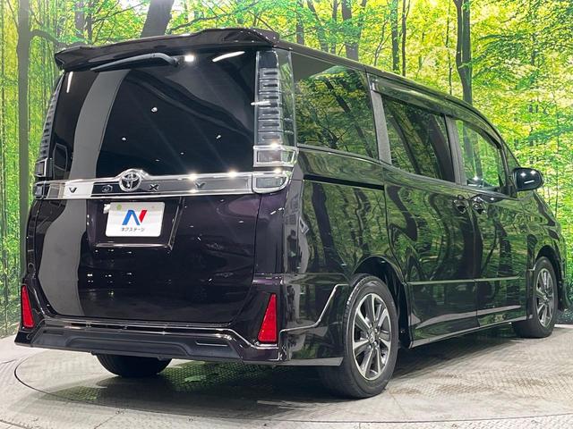 ☆全国のネクステージからお取り寄せが可能※！遠方の店舗に展示してあるクルマが気になる場合も、最寄りの店舗でご覧いただくことが可能です！是非私たちに要望をお聞かせください！※別途費用