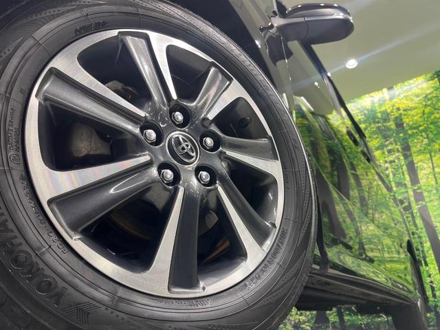 【純正１６インチアルミホイール】外観にマッチした純正アルミホイールを装着しております。各種社外アルミホイールや、スタッドレスタイヤも取扱いしております。是非ご相談ください♪