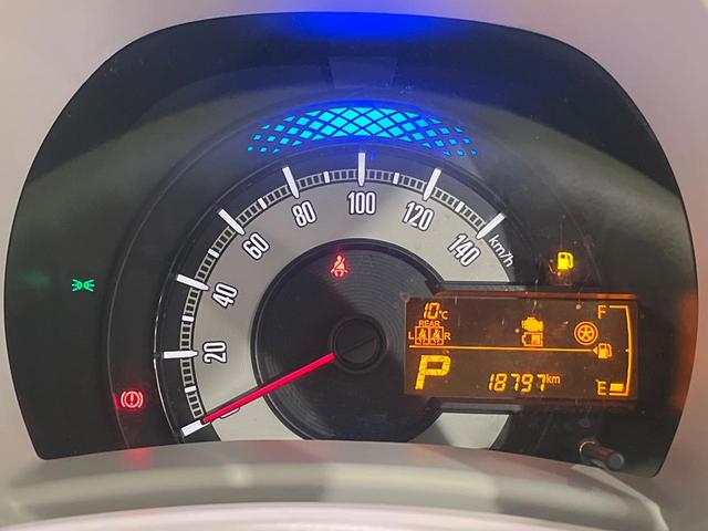 ワゴンＲスマイル ハイブリッドＳ　２トーンルーフパッケージ装着車　純正９型ナビ　全周囲カメラ　１オーナー　セーフティサポート　両側電動スライド　アイドリングストップ　シートヒーター　スマートキー　オートエアコン　シートリフター　電動格納ドアミラー　誤発進抑制機能（32枚目）