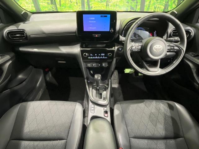 ヤリスクロス Ｚ　純正８型ディスプレイオーディオ　バックカメラ　ドラレコ　ＥＴＣ　セーフティセンス　レーダークルーズ　ブラインドスポットモニター　ＬＥＤヘッド　オートライト　パワーシート　シートヒーター　スマートキー（2枚目）