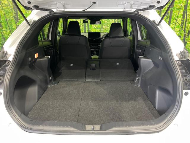 ヤリスクロス Ｚ　純正８型ディスプレイオーディオ　バックカメラ　ドラレコ　ＥＴＣ　セーフティセンス　レーダークルーズ　ブラインドスポットモニター　ＬＥＤヘッド　オートライト　パワーシート　シートヒーター　スマートキー（10枚目）