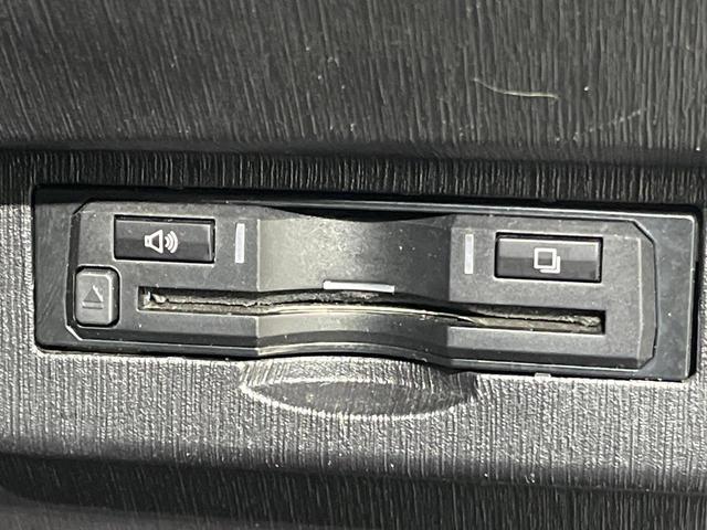 【ＥＴＣ】高速道路の料金所をストレスなく通過！話題のスポットやサービスエリアに多い「スマートＩＣ」利用時は必須のアイテムです。当店でセットアップを実施、ご納車当日からすぐにご利用いただけます！