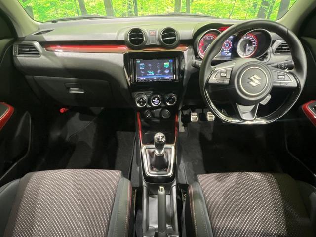 スイフトスポーツ ベースグレード　６速ＭＴ　セーフティパッケージ　アダプティブクルーズ　ＳＤナビ　フルセグ　ＬＥＤヘッド　オートライト　シートヒーター　スマートキー　ドラレコ　ＥＴＣ　オートエアコン　革巻きステアリング　スポーツシート（2枚目）