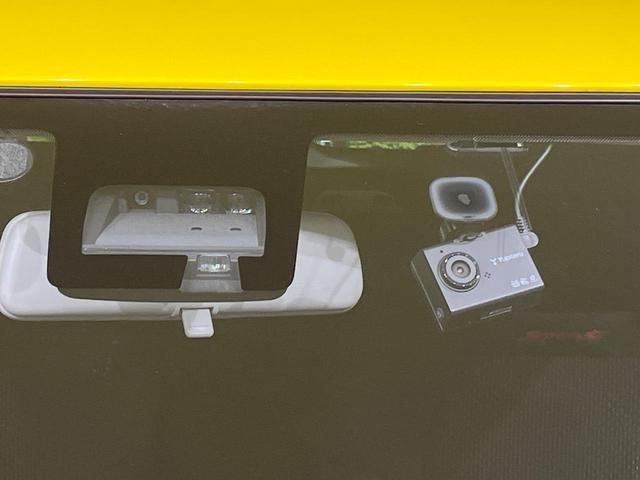 スイフトスポーツ ベースグレード　６速ＭＴ　セーフティパッケージ　アダプティブクルーズ　ＳＤナビ　フルセグ　ＬＥＤヘッド　オートライト　シートヒーター　スマートキー　ドラレコ　ＥＴＣ　オートエアコン　革巻きステアリング　スポーツシート（5枚目）