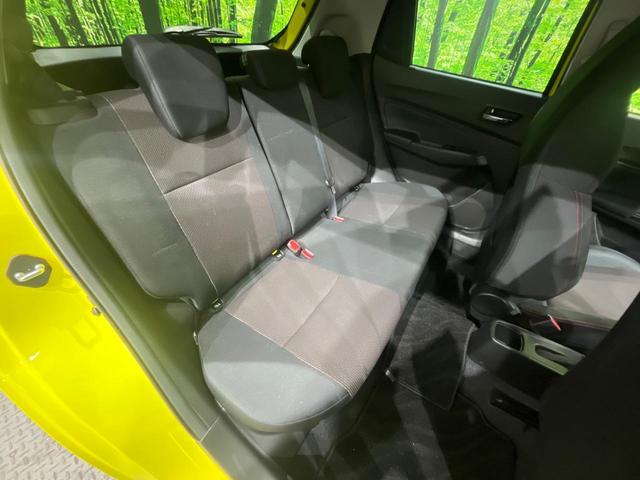 スイフトスポーツ ベースグレード　６速ＭＴ　セーフティパッケージ　アダプティブクルーズ　ＳＤナビ　フルセグ　ＬＥＤヘッド　オートライト　シートヒーター　スマートキー　ドラレコ　ＥＴＣ　オートエアコン　革巻きステアリング　スポーツシート（9枚目）