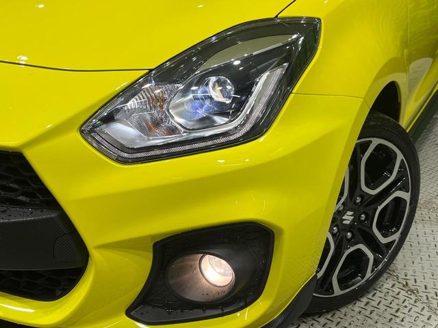 スイフトスポーツ ベースグレード　６速ＭＴ　セーフティパッケージ　アダプティブクルーズ　ＳＤナビ　フルセグ　ＬＥＤヘッド　オートライト　シートヒーター　スマートキー　ドラレコ　ＥＴＣ　オートエアコン　革巻きステアリング　スポーツシート（12枚目）