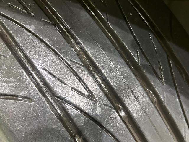 スイフトスポーツ ベースグレード　６速ＭＴ　セーフティパッケージ　アダプティブクルーズ　ＳＤナビ　フルセグ　ＬＥＤヘッド　オートライト　シートヒーター　スマートキー　ドラレコ　ＥＴＣ　オートエアコン　革巻きステアリング　スポーツシート（49枚目）