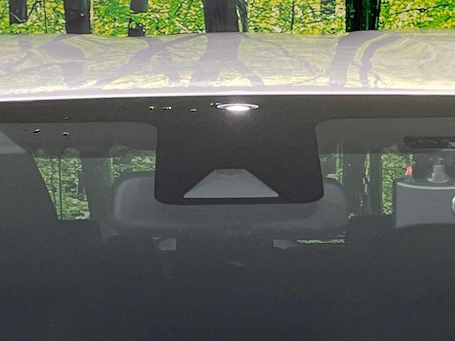 �y�g���^�Z�[�t�e�B�Z���X�z���s���ɑO���̎ԗ�����F�����A�Փ˂������Ȏ��͌x��ƃu���[�L�ŏՓˉ���Ɣ�Q�y�����A�V�X�g�B�����S�Ƀh���C�u�����y���݂��������܂��B