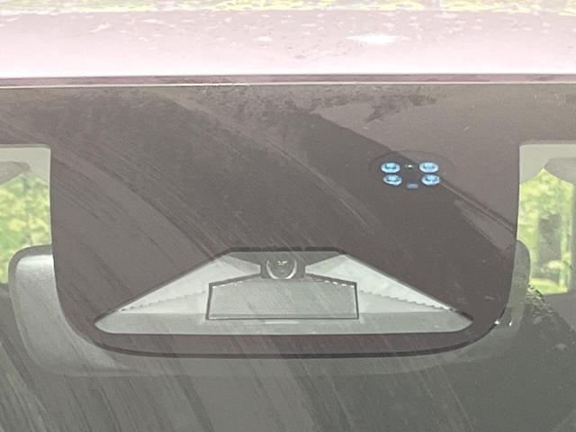 ヴェゼル ｅ：ＨＥＶ　Ｚ　登録済未使用車　９型コネクトナビ　マルチビューカメラ　ハンズフリーパワーバックドア　ホンダセンシング　アダプティブクルーズ　ブラインドスポットモニター　ＬＥＤヘッド　シーケンシャルターン　スマートキー（3枚目）