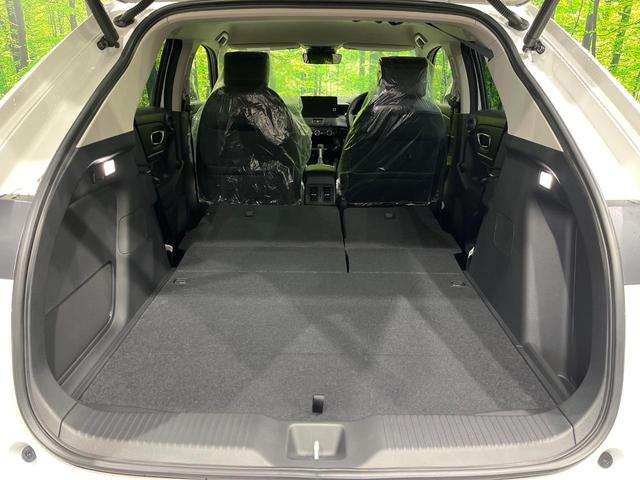 ヴェゼル ｅ：ＨＥＶ　Ｚ　登録済未使用車　９型コネクトナビ　マルチビューカメラ　ハンズフリーパワーバックドア　ホンダセンシング　アダプティブクルーズ　ブラインドスポットモニター　ＬＥＤヘッド　シーケンシャルターン　スマートキー（10枚目）