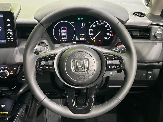 ヴェゼル ｅ：ＨＥＶ　Ｚ　登録済未使用車　９型コネクトナビ　マルチビューカメラ　ハンズフリーパワーバックドア　ホンダセンシング　アダプティブクルーズ　ブラインドスポットモニター　ＬＥＤヘッド　シーケンシャルターン　スマートキー（11枚目）
