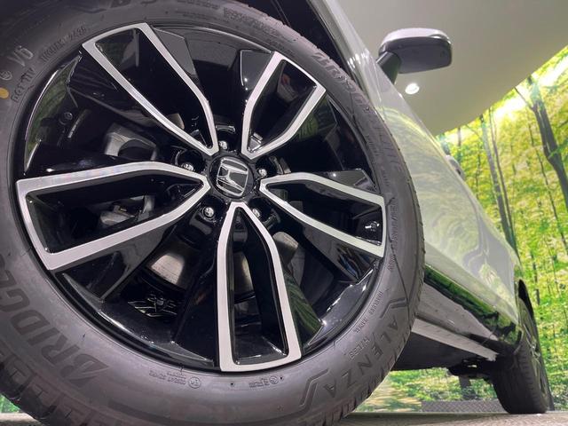 ヴェゼル ｅ：ＨＥＶ　Ｚ　登録済未使用車　９型コネクトナビ　マルチビューカメラ　ハンズフリーパワーバックドア　ホンダセンシング　アダプティブクルーズ　ブラインドスポットモニター　ＬＥＤヘッド　シーケンシャルターン　スマートキー（12枚目）