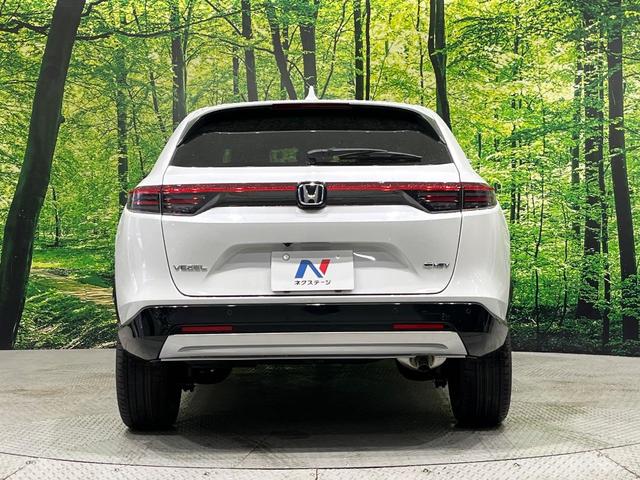 ヴェゼル ｅ：ＨＥＶ　Ｚ　登録済未使用車　９型コネクトナビ　マルチビューカメラ　ハンズフリーパワーバックドア　ホンダセンシング　アダプティブクルーズ　ブラインドスポットモニター　ＬＥＤヘッド　シーケンシャルターン　スマートキー（15枚目）
