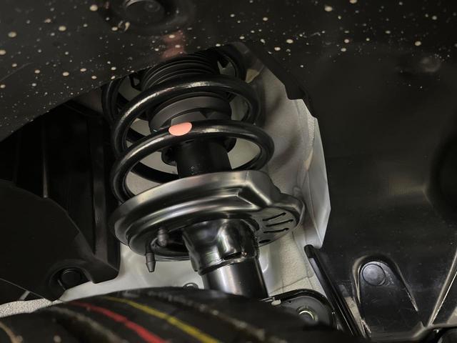 ヴェゼル ｅ：ＨＥＶ　Ｚ　登録済未使用車　９型コネクトナビ　マルチビューカメラ　ハンズフリーパワーバックドア　ホンダセンシング　アダプティブクルーズ　ブラインドスポットモニター　ＬＥＤヘッド　シーケンシャルターン　スマートキー（20枚目）