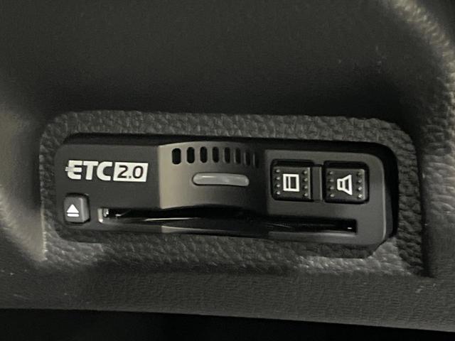 ヴェゼル ｅ：ＨＥＶ　Ｚ　登録済未使用車　９型コネクトナビ　マルチビューカメラ　ハンズフリーパワーバックドア　ホンダセンシング　アダプティブクルーズ　ブラインドスポットモニター　ＬＥＤヘッド　シーケンシャルターン　スマートキー（41枚目）