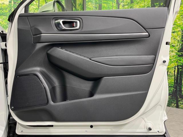 ヴェゼル ｅ：ＨＥＶ　Ｚ　登録済未使用車　９型コネクトナビ　マルチビューカメラ　ハンズフリーパワーバックドア　ホンダセンシング　アダプティブクルーズ　ブラインドスポットモニター　ＬＥＤヘッド　シーケンシャルターン　スマートキー（46枚目）