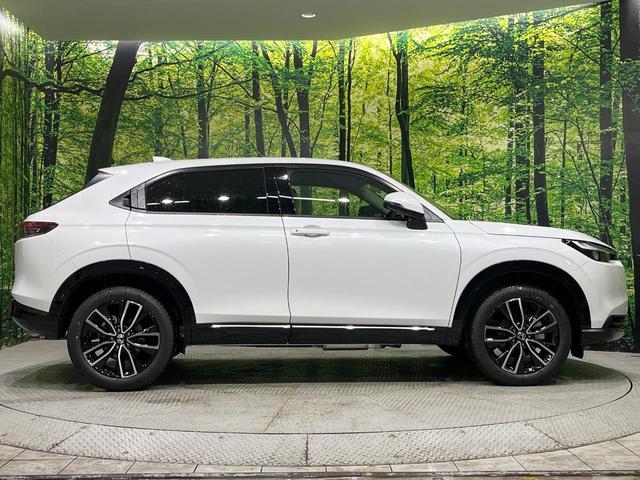 ヴェゼル ｅ：ＨＥＶ　Ｚ　登録済未使用車　９型コネクトナビ　マルチビューカメラ　ハンズフリーパワーバックドア　ホンダセンシング　アダプティブクルーズ　ブラインドスポットモニター　ＬＥＤヘッド　シーケンシャルターン　スマートキー（58枚目）