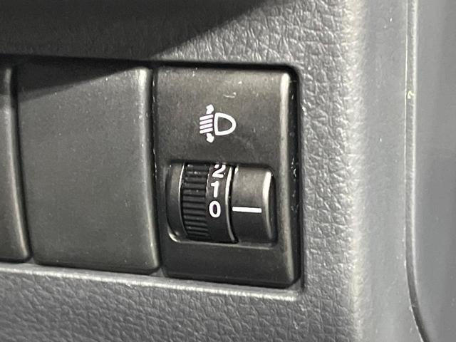 MRワゴン T 純正タッチパネルオーディオ バックカメラ ターボ スマートキー 6スピーカー オートエアコン 革巻きステアリング シートリフター 電動格納ドアミラー ウィンカーミラー プライバシーガラス 禁煙車(28枚目)