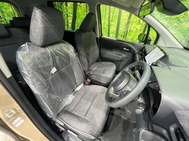 シエンタ ハイブリッドＺ　改良後　登録済未使用車　１０．５型ナビ　全周囲カメラ　ＥＴＣ　ドラレコ　ハンズフリー両側電動　セーフティセンス　レーダークルーズ　ブラインドスポットモニター　ＬＥＤヘッド　スマートキー　オートライト（8枚目）