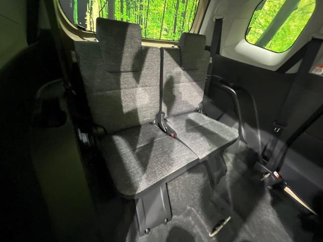 シエンタ ハイブリッドＺ　改良後　登録済未使用車　１０．５型ナビ　全周囲カメラ　ＥＴＣ　ドラレコ　ハンズフリー両側電動　セーフティセンス　レーダークルーズ　ブラインドスポットモニター　ＬＥＤヘッド　スマートキー　オートライト（10枚目）