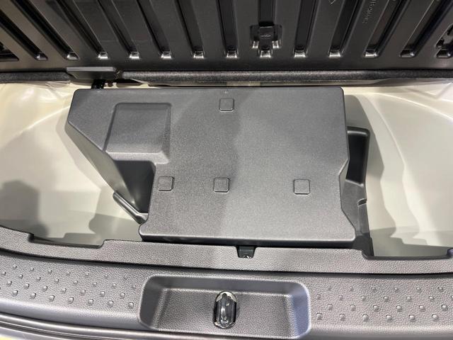 シエンタ ハイブリッドＺ　改良後　登録済未使用車　１０．５型ナビ　全周囲カメラ　ＥＴＣ　ドラレコ　ハンズフリー両側電動　セーフティセンス　レーダークルーズ　ブラインドスポットモニター　ＬＥＤヘッド　スマートキー　オートライト（48枚目）