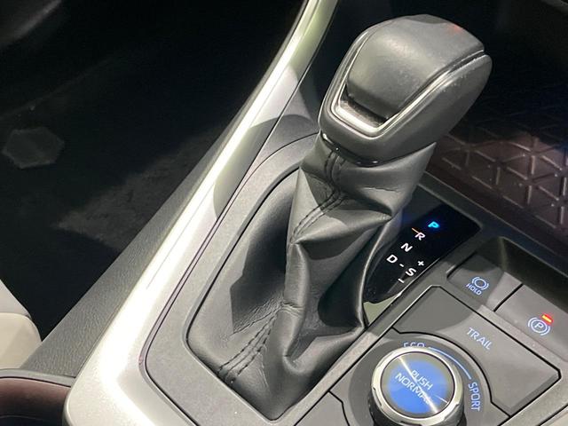 ＲＡＶ４ ハイブリッドＧ　４ＷＤ　モデリスタエアロ　純正９型ＤＡ　全周囲カメラ　デジタルインナーミラー　ハンズフリーパワーバックドア　セーフティセンス　レーダークルーズ　ブラインドスポット　パワーシート　シートヒーター　禁煙車（24枚目）