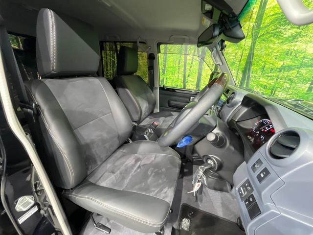 ランドクルーザー７０ ＡＸ　４ＷＤ　１オーナー　ナビＴＶ　バックカメラ　オーサーアラームセキュリティ　前後ドラレコ　ＥＴＣ　ＩＲカットフィルム　フロアマット　ドアバイザー　セーフティセンス　クルーズコントロール　ＬＥＤヘッド（8枚目）