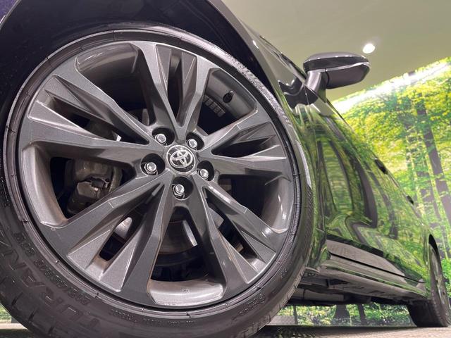 カローラツーリング ハイブリッド　ダブルバイビー　改良後　純正１０．５型ナビ　バックカメラ　ブラインドスポットモニター　パーキングサポートブレーキ　シートヒーター　ステアリングヒーター　ヘッドアップディスプレイ　１２．３型カラーメーター　ＬＥＤヘッド（13枚目）