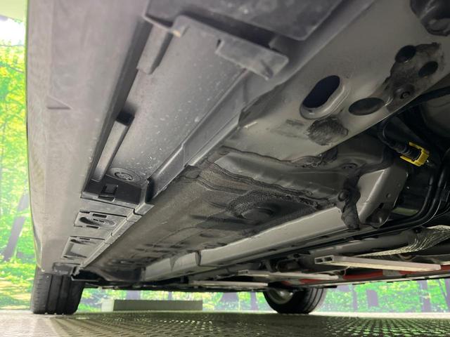 カローラツーリング ハイブリッド　ダブルバイビー　改良後　純正１０．５型ナビ　バックカメラ　ブラインドスポットモニター　パーキングサポートブレーキ　シートヒーター　ステアリングヒーター　ヘッドアップディスプレイ　１２．３型カラーメーター　ＬＥＤヘッド（21枚目）