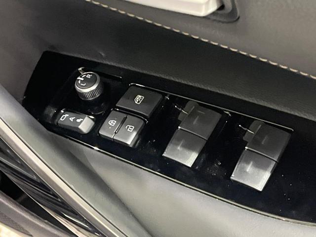 カローラツーリング ハイブリッド　ダブルバイビー　改良後　純正１０．５型ナビ　バックカメラ　ブラインドスポットモニター　パーキングサポートブレーキ　シートヒーター　ステアリングヒーター　ヘッドアップディスプレイ　１２．３型カラーメーター　ＬＥＤヘッド（37枚目）